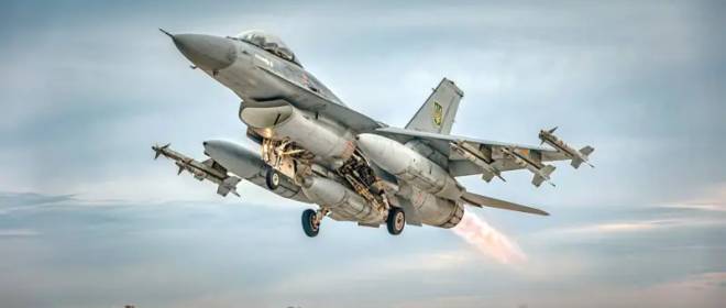 Дешевая «шахедобойка»: украинские F-16 получили бюджетное супероружие