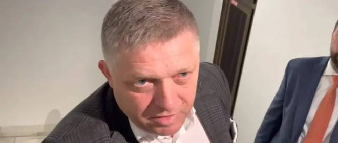 Фицо: русские встают на колени только когда завязывают шнурки