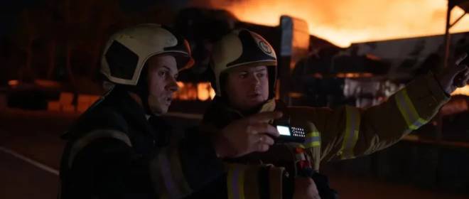 Киев пытается спасти склады с боеприпасами от российских ракет и дронов