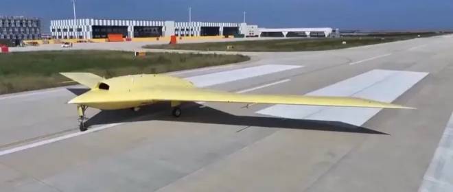 Китай готовится поднять в воздух тяжелый БПЛА CH-7 – аналог российского «Охотника»