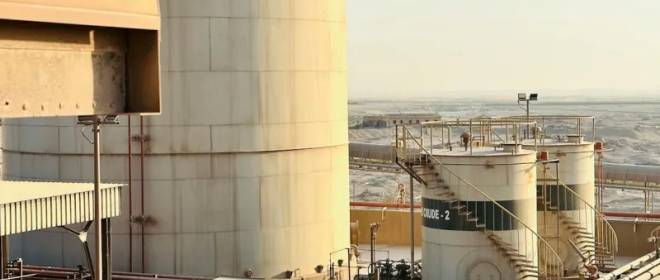 Иран закупоривает нефтяной остров Харг