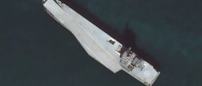 Американцы поразили корабль-матку и корабль-базу, лишая иранцев флота