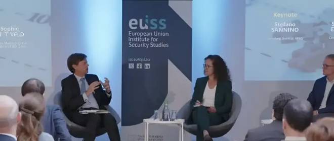 Евросоюз подстрекают сделать «больно» России