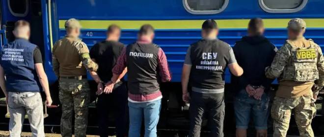 Из Украины ежедневно пытается убежать армейский корпус – Арестович*