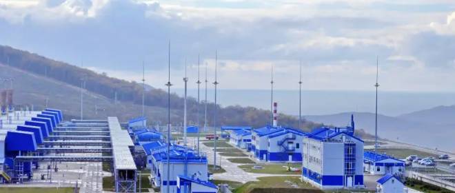 США потребовали от Венгрии и Словакии отказаться от закупок российского газа