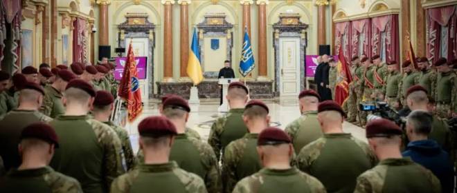 Системный кризис на Украине усугубляется: у Зеленского есть только два варианта