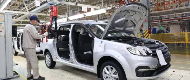 АвтоВАЗ предлагает пересадить все госкомпании на отечественные авто