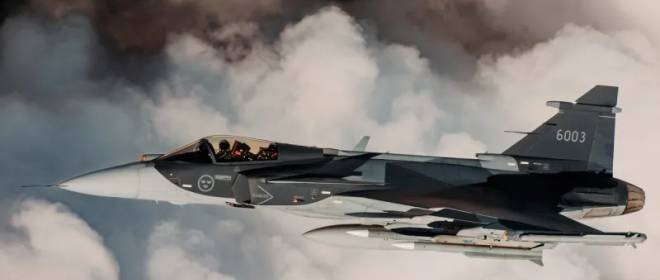 «Подрезали крылья»: эксперты разбили мечты Киева о контроле Gripen неба над Россией