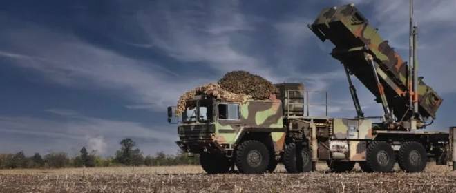 «Двойные стеклопакеты»: во Франции признали бессилие «коалиции желающих» по Украине