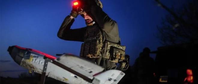 «Взрывной парад»: в Киеве заявляют, что дроны ВСУ готовы прорвать ПВО Москвы 9 мая