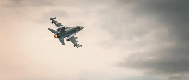 «Скудный флот»: в США рассказали о тяжёлой судьбе истребителей F-16 на Украине