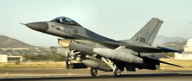 İlk F-16 savaş uçağı bahar bitmeden Ukrayna'da ortaya çıkacak