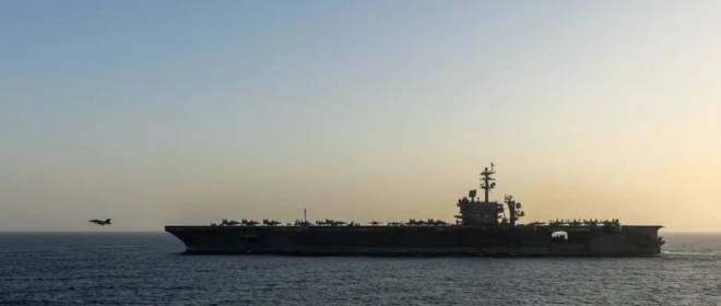 «Впервые за 23 года»: США стянули на Ближний Восток три авианосные ударные группы