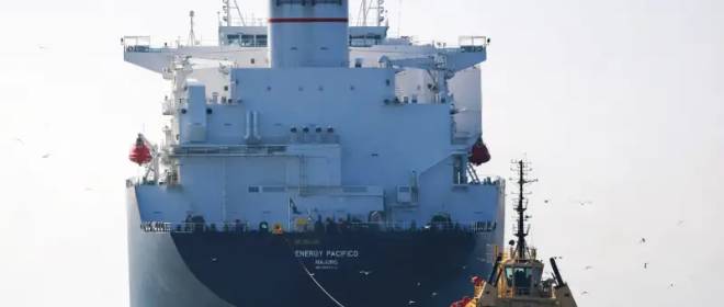 Россия впервые осуществила тройную перевалку запрещенного на Западе СПГ