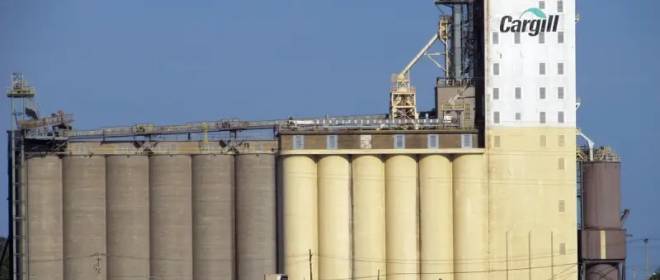 Украина, «кормилица» всего мира, лишилась экспорта продовольствия – Reuters