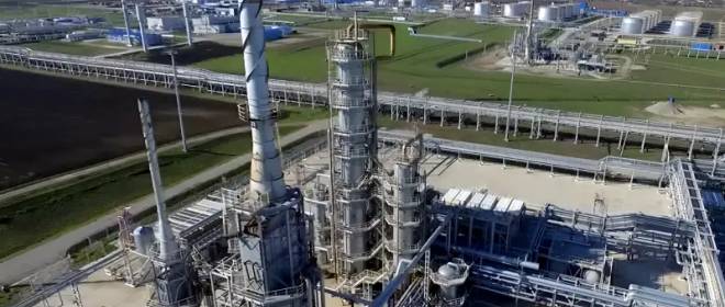 Остановлена самая производительная установка второго по мощности НПЗ России – Reuters