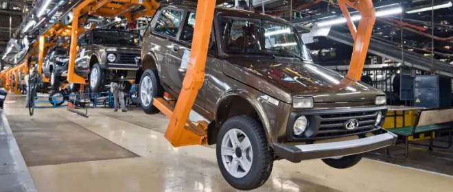 Экономист усомнился в том, что РФ сможет спасти свою автомобильную промышленность