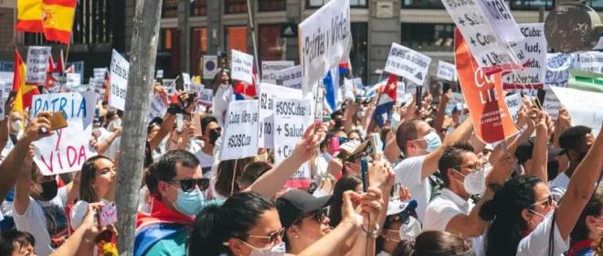 Испытание Трампа: танкер с российской нефтью спешит на Кубу