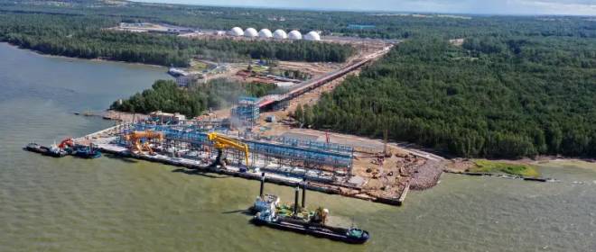 «Короткая передышка»: о чем говорит снятие американских санкций с российской нефти