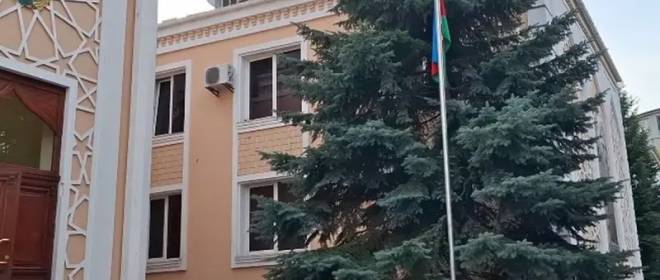 В Киеве начали защищать азербайджанские памятники от атак ВС РФ