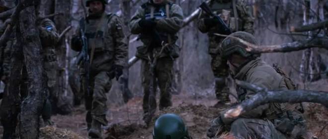 «Противник берет город в кольцо»: ВСУ сигнализируют о грядущей катастрофе Лимана