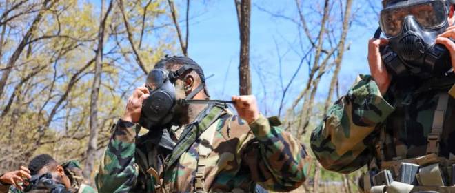 «У нас есть зарин»: в США после скандальных откровений уволили начальника РХБ Пентагона