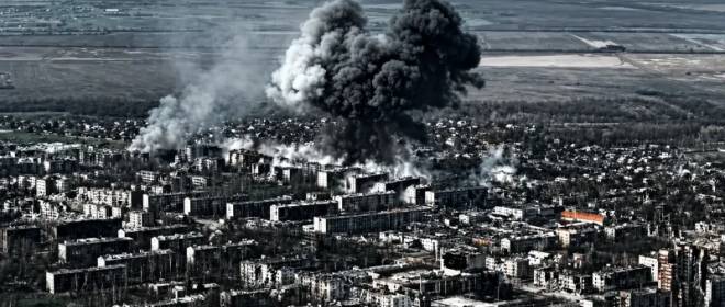 Показаны кадры уничтожения гостиницы с пехотой ВСУ в Константиновке