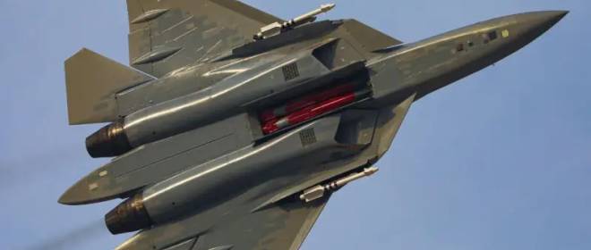 Российские истребители Су-57 атаковали Киев ракетами Х-69