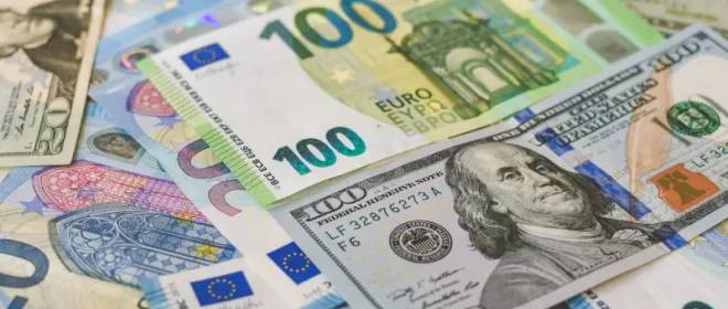 Доллар резко ослаб на фоне «сброса» европейцами американского долга