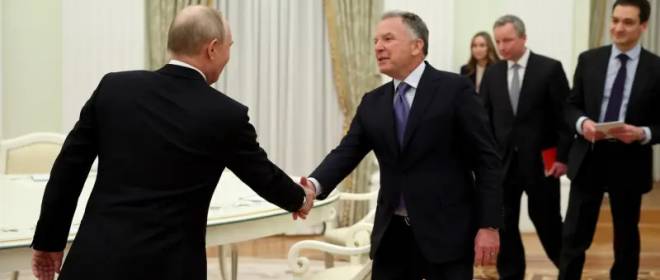 «Забирают под себя»: почему Москва готова выделить деньги на восстановление Украины