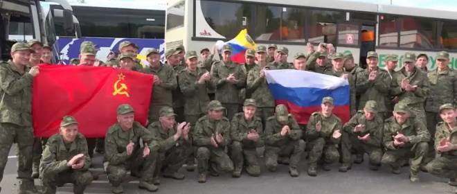 270 военных и 120 гражданских: состоялся первый этап масштабного обмена пленными между РФ и Украиной
