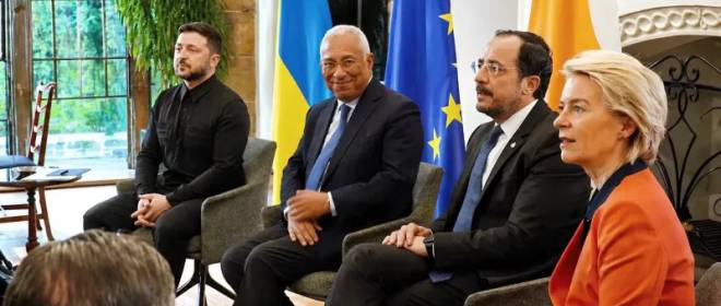 Bloomberg: Евросоюз хочет ужесточить условия выдачи кредита Украине