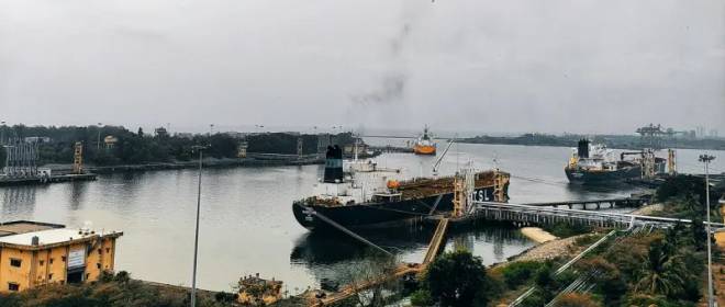 Растрата накопленного: мир безуспешно спасается от авантюры Трампа