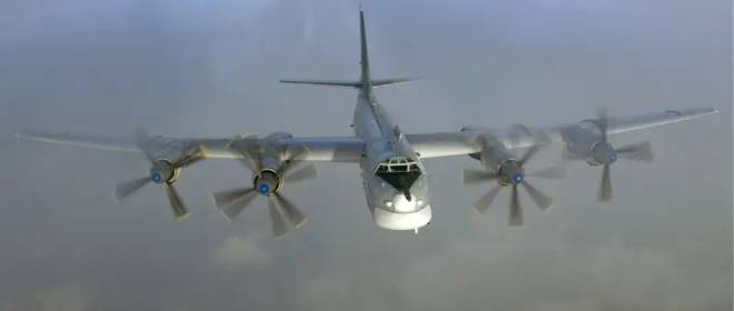 Российские стратеги Ту-95 вместе с КНР 8 часов пугали Токио в небе у Японии – Reuters