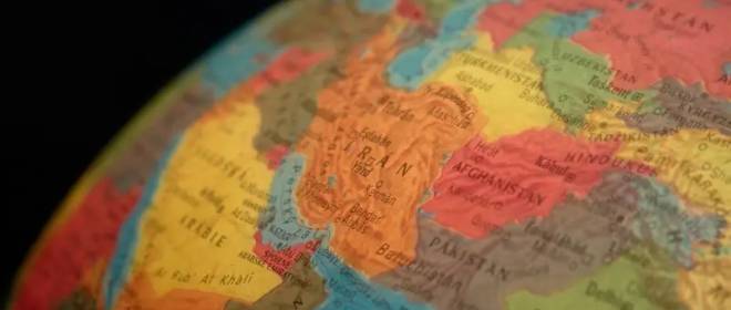 Аналитик: над Ираном ставят эксперимент на основе сговора, заговора и раскола элит