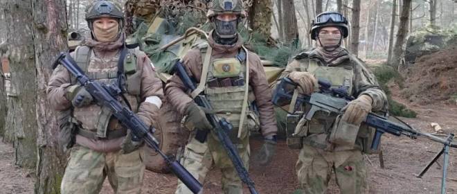 Об операциях понарошку, карточной войне и других странностях СВО, помогающих нам побеждать