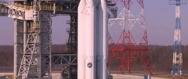 What does a successful launch from the Vostochny heavy rocket "Angara-A5" mean?
