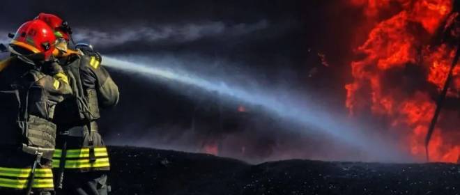 После ударов - пожары в Днепре, Броварах, Кропивницком и других городах Украины