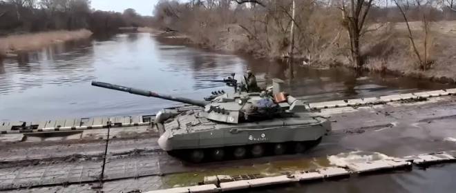 Lực lượng vũ trang Ukraine “lộ” hướng Kherson bằng việc chuyển quân dự bị sang Kharkov