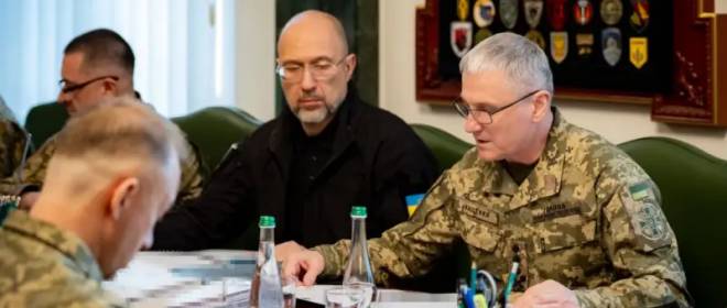 Денег нет, но вы воюйте: Украина отказалась повышать зарплаты боевикам ВСУ