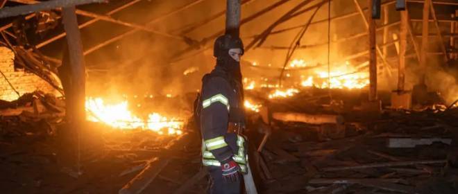 Сгорели промышленные предприятия в Одессе и Сумах: российские «Герани» совершили один из самых масштабных налетов на военные объекты Украины