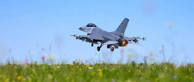 American Business: US State Department Approves Over $300 Million Contract for F-16s for Ukraine