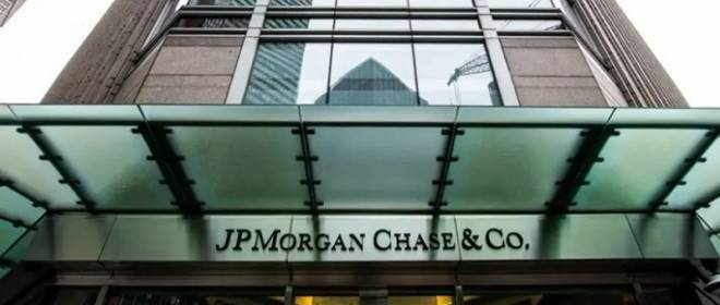 A Russian court ordered the confiscation of almost half a billion dollars from JPMorgan