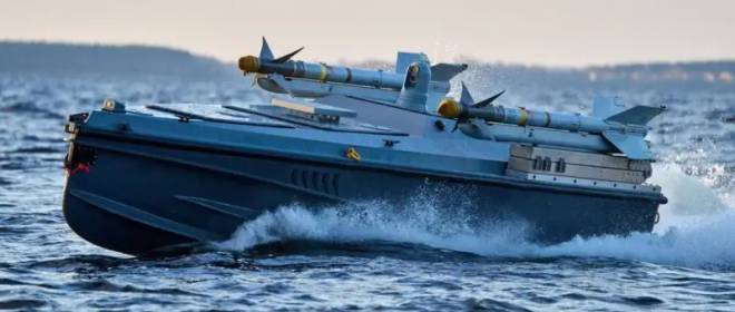 Появились кадры охоты Су-30СМ ВКС РФ за БЭКами ВСУ в Черном море на малой высоте