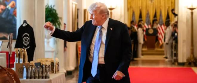 Трамп объявил трехдневное перемирие между Россией и Украиной