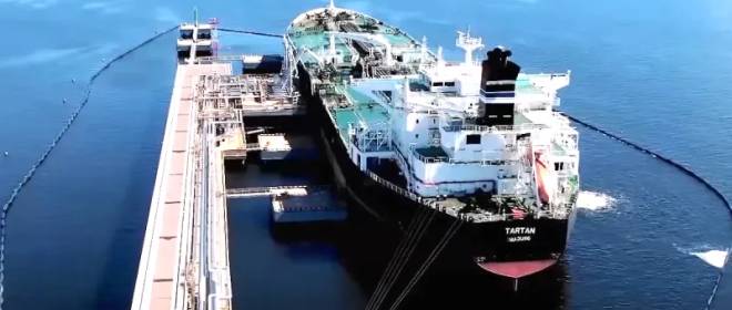 «Рыночный компромисс»: почему США снова отменили санкции против российской нефти