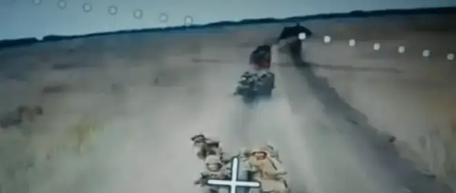 Целая колонна квадроциклов ВСУ попала под атаку российских FPV-дронов в сумском приграничье