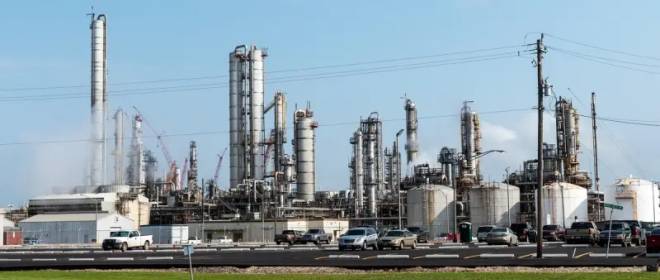 Китай отсрочил жесткий кризис на глобальном нефтяном рынке