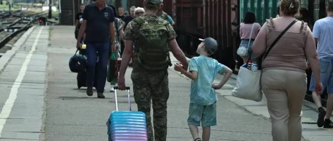 Признак готовящегося бегства: Киев отменяет поезда в Славянск и Краматорск