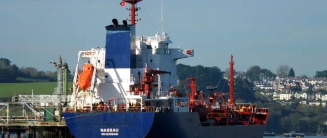 Россия массово прививает танкерам «иммунитет» от произвола США